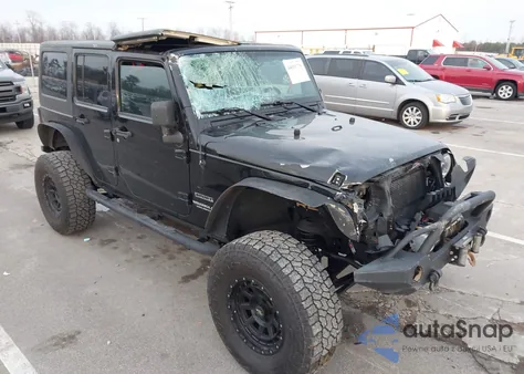 2016 Jeep Wrangler Unlimited Sport z USA, uszkodzony, nr VIN 1C4BJWDG6GL132642